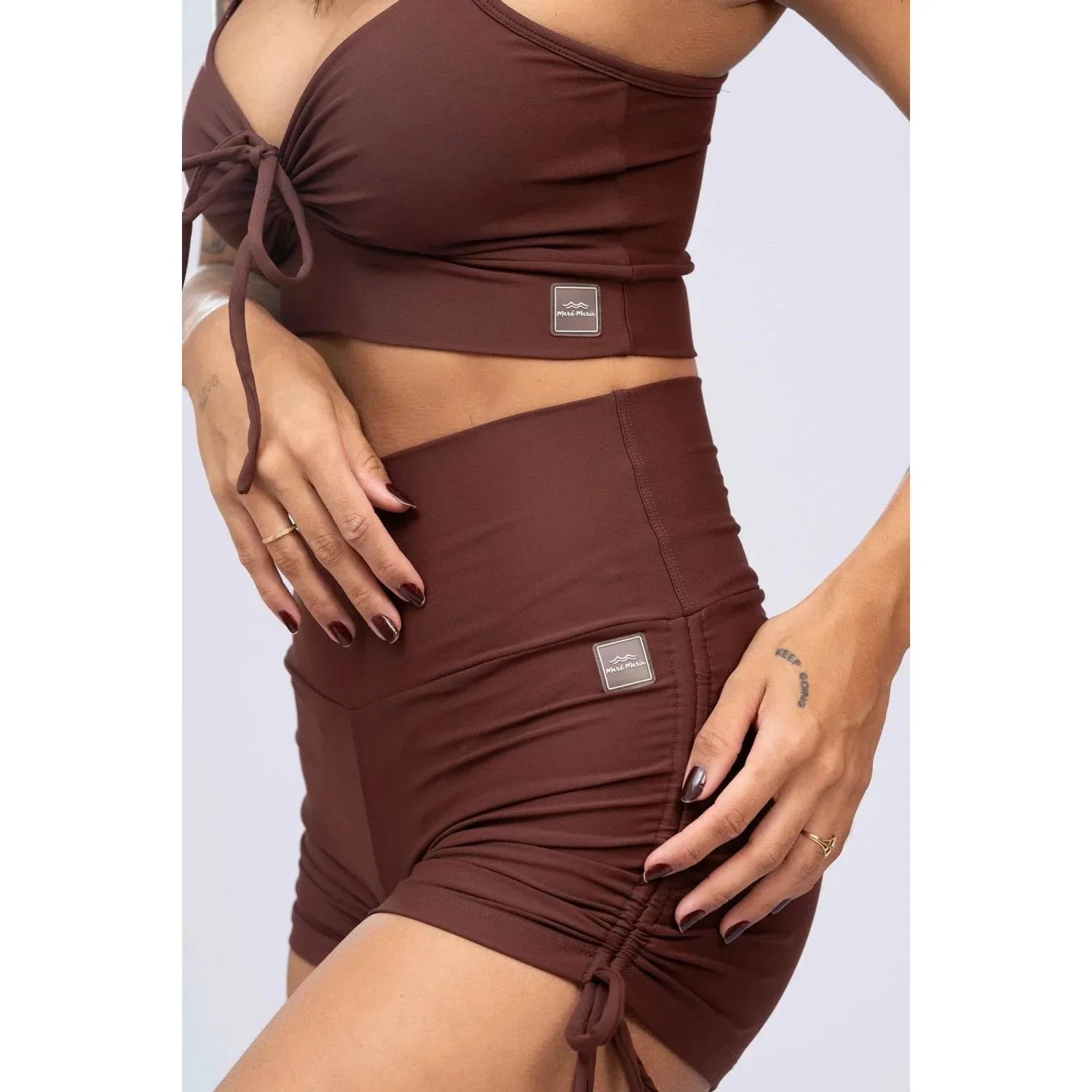 Short Fitness Smile Chocolate Dark empina bumbum