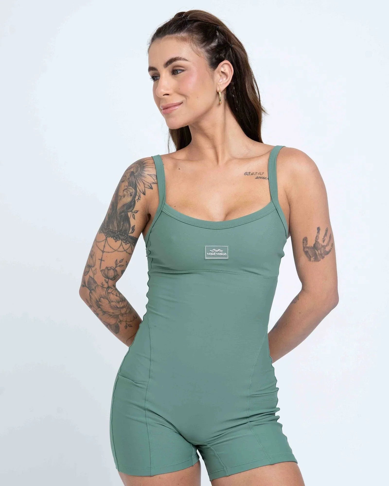 Macaquinho Fitness Flow Verde Eucalipto