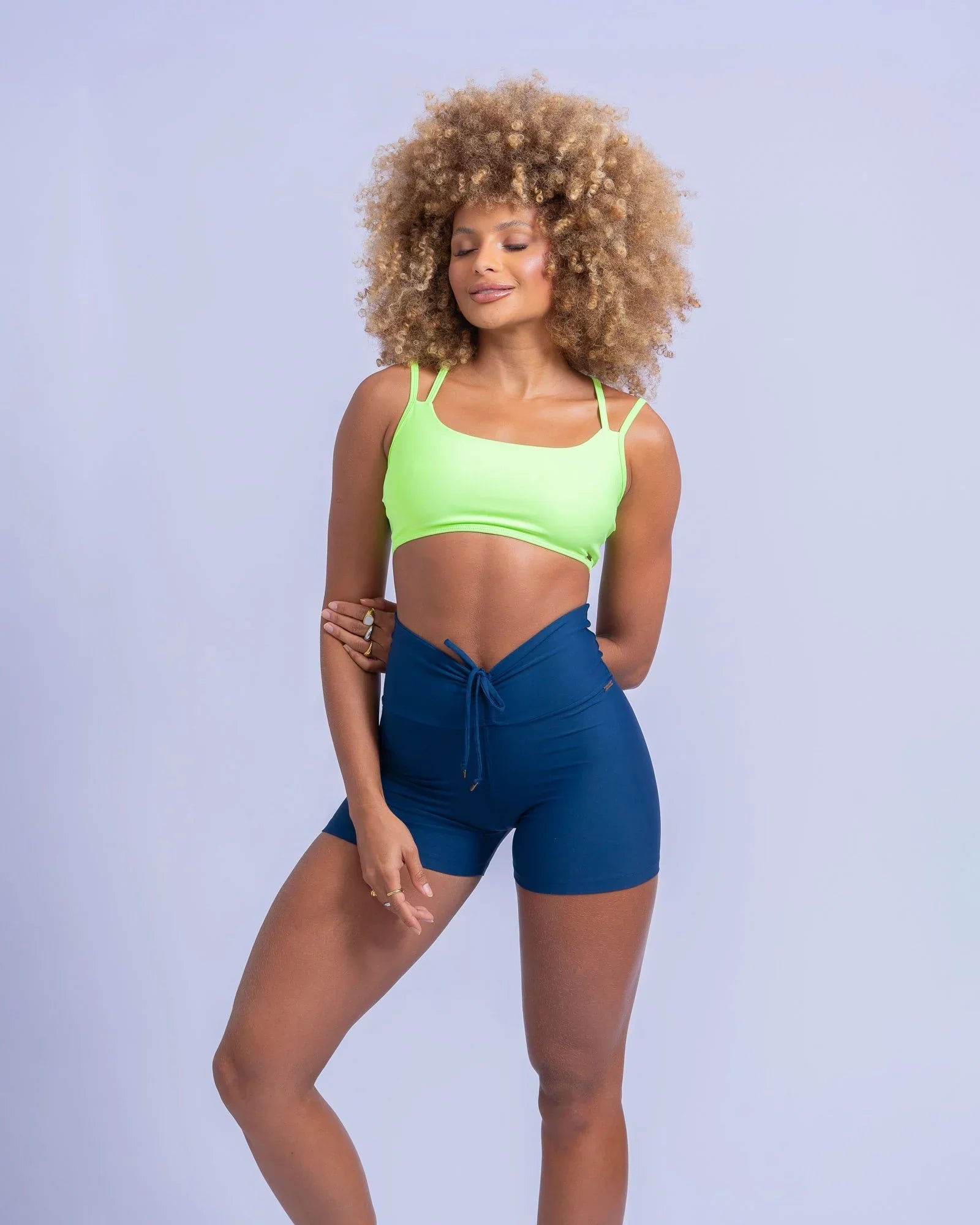 Short fitness Slim Azul Marinho Empina Bumbum