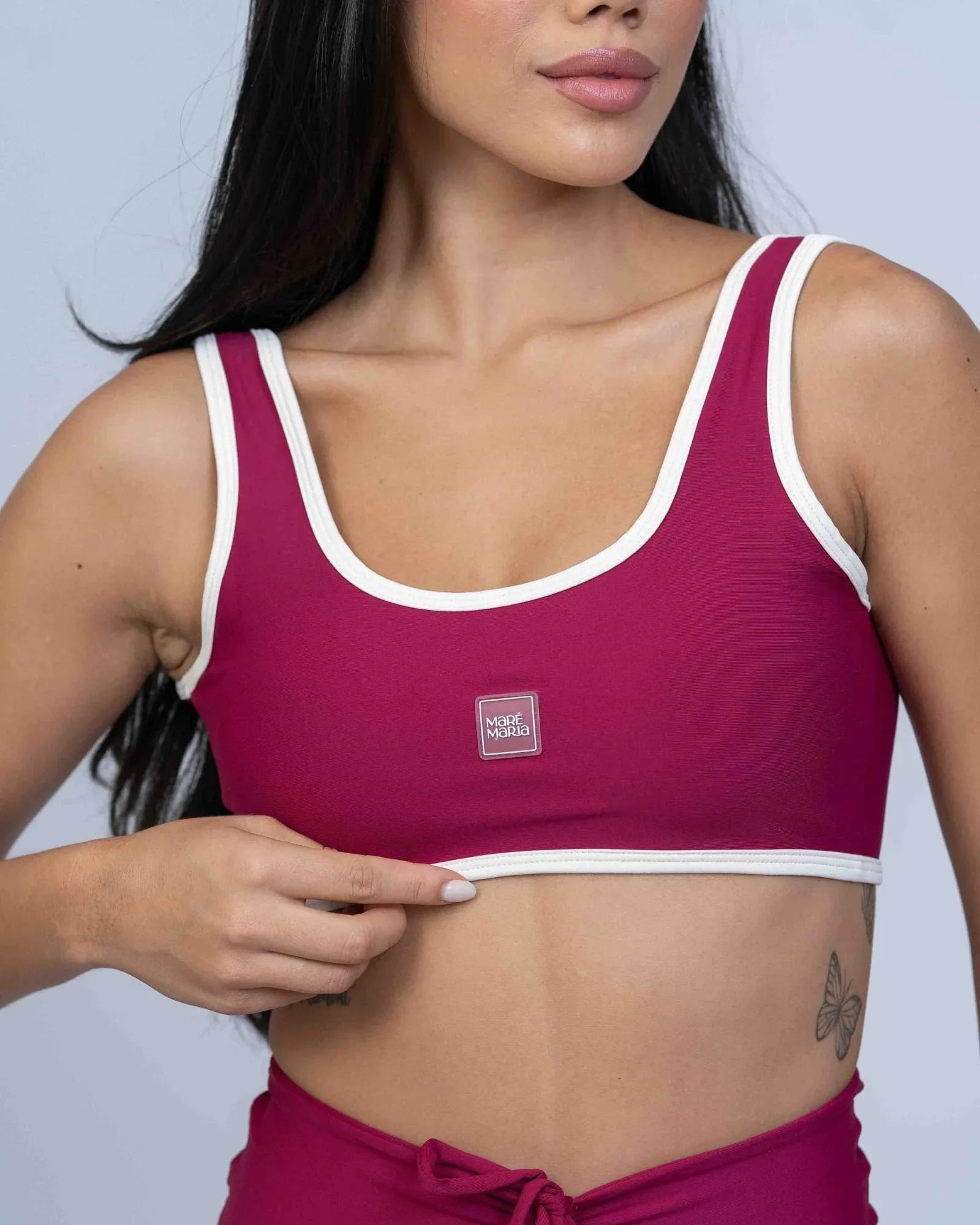 Top Basic Rouge com Viés Off White compressão