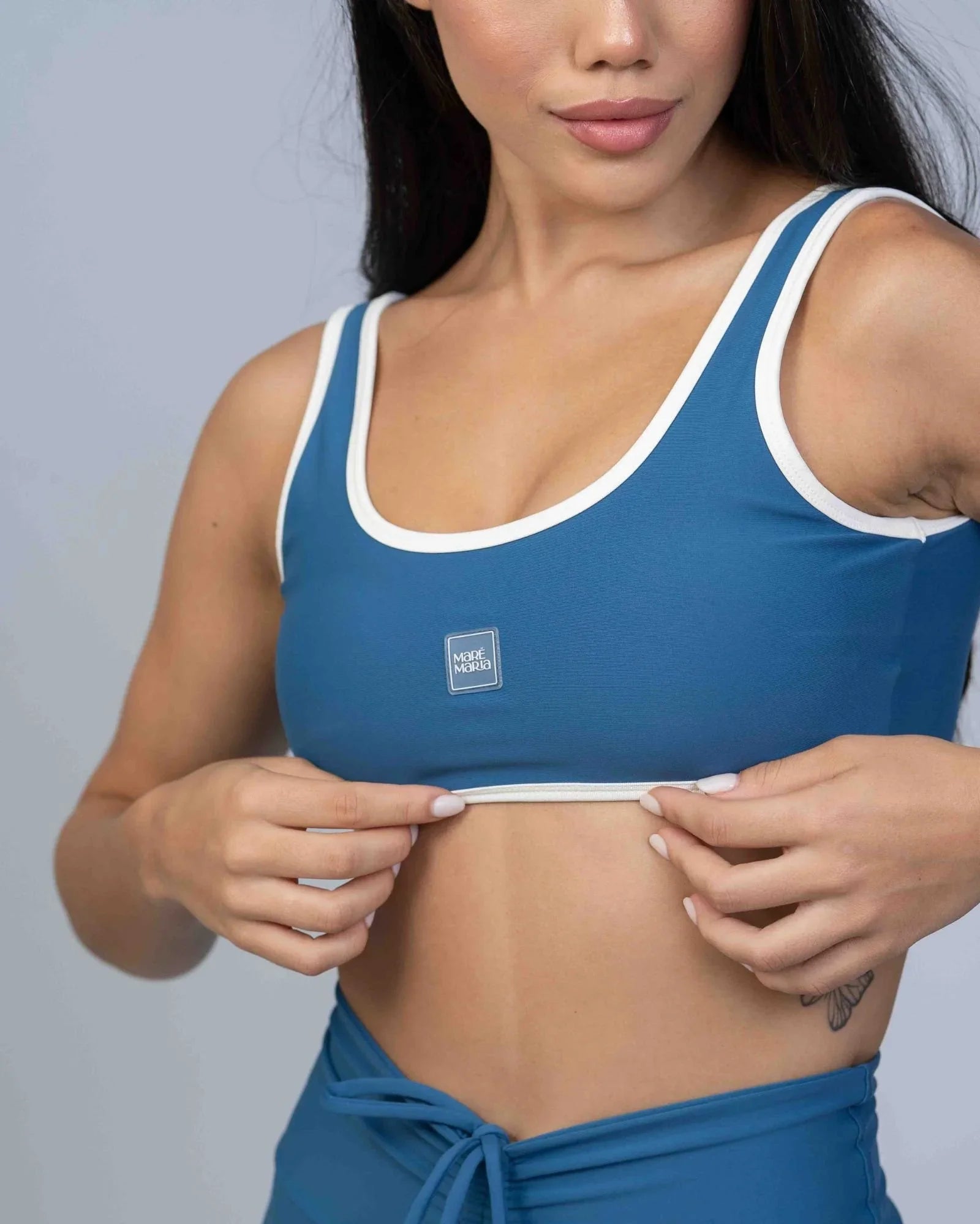 Top Basic Azul Sereia com Viés Off White compressão