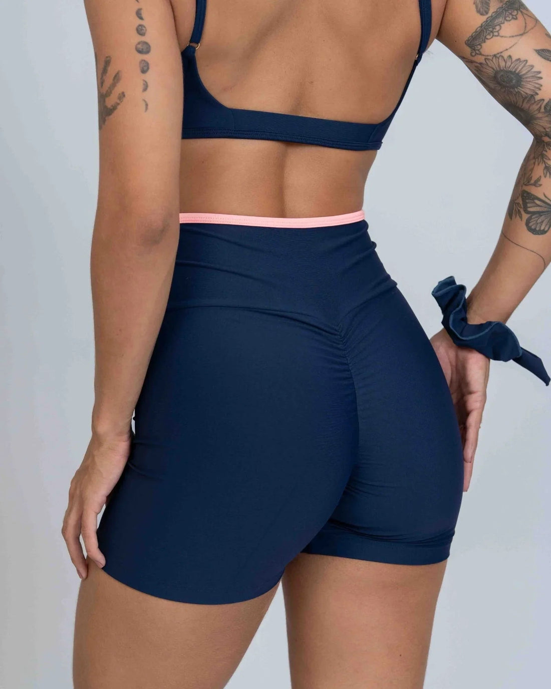 Short Fitness Line Azul Marinho com Coral