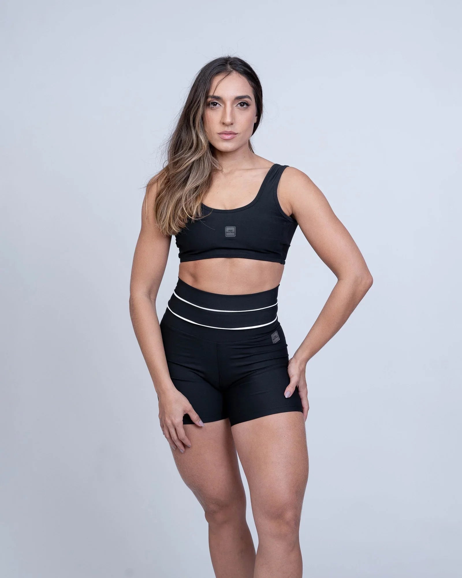 Short fitness Corrida Preto compressão e Vivo Off